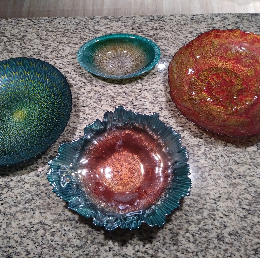 GLASS BOWLS